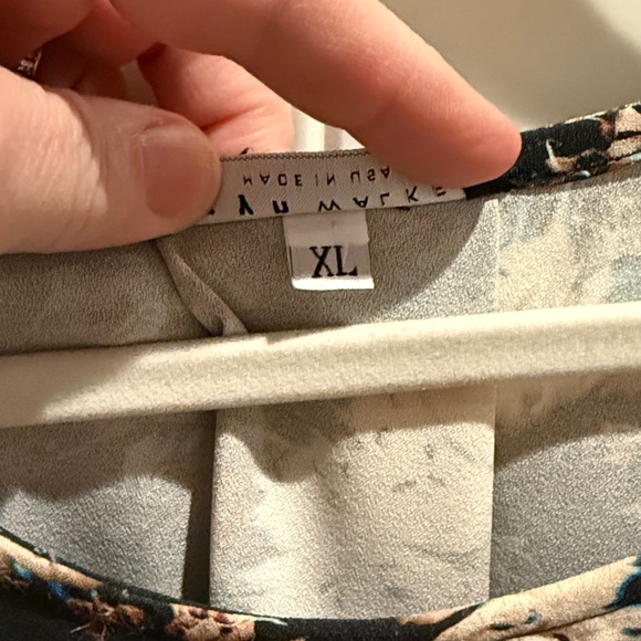 Bryn Walker Black and Cream Dandelion Top - Picture 3 of 5